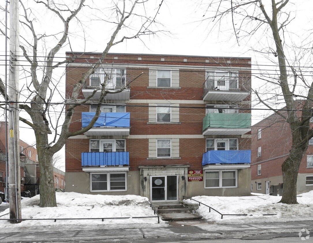 Building Photo - 2940 Barclay