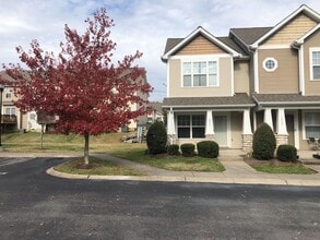 Building Photo - 1813 Lincoya Bay Dr