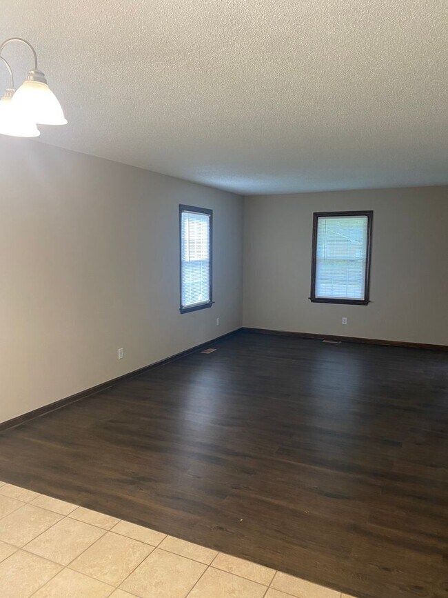 Foto del edificio - Charming 3 bed 2 bath Cape Cod for rent