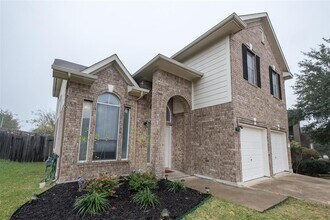 Building Photo - 1121 Terra St