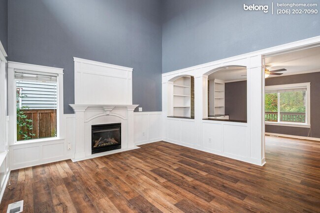 Building Photo - 15010 68th Ave E