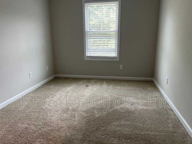 Building Photo - 8218 Tidewater Dr