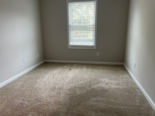 Foto del edificio - 8218 Tidewater Dr