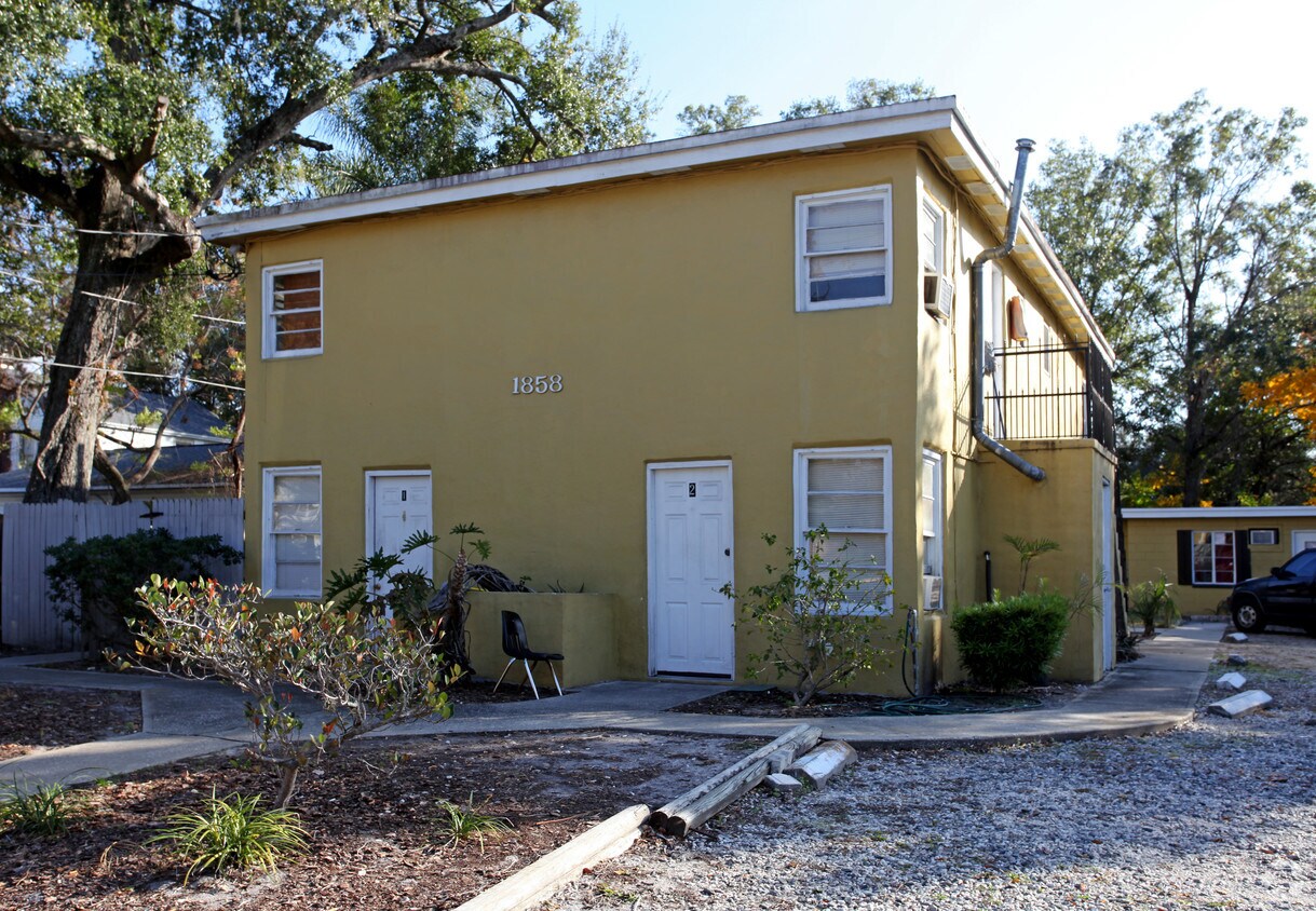 Building Photo - 1858 Cornell Ave