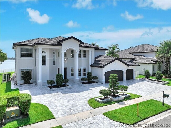 Building Photo - 4707 SW 195th Terrace