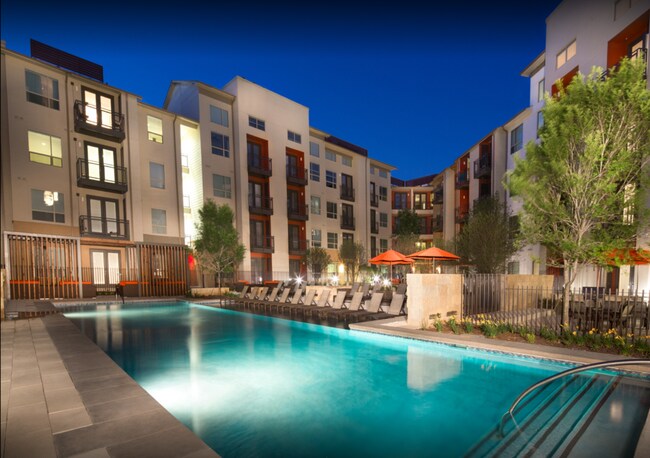 Building Photo - 7200 Easy Wind Dr