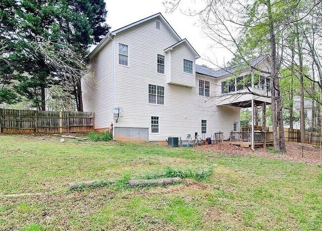 Foto del edificio - Room in House on Barrett Springs Dr