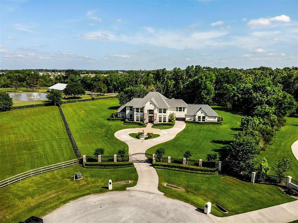 Primary Photo - 1402 River Cliff Ct