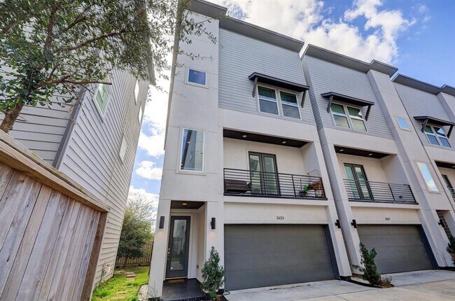 Foto del edificio - 2625 Hutchins St