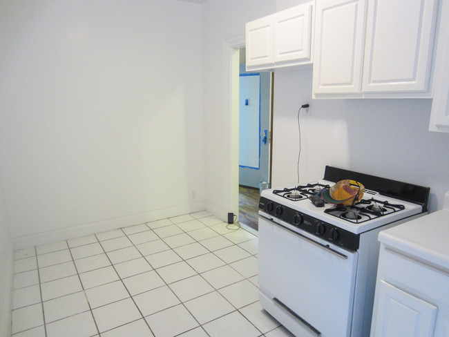 Building Photo - 2113 Avenue V