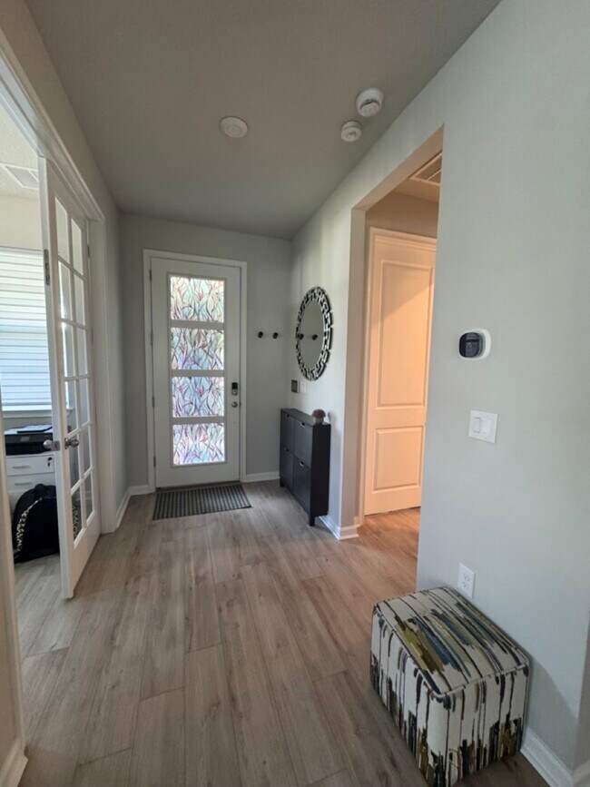 Foto del edificio - 6041 Timberdale Ave