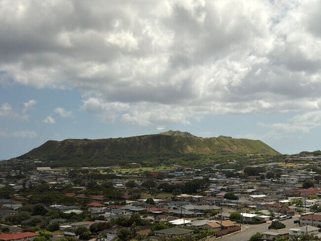 Foto del edificio - Luxury Kahala Condominium - 2bd/2ba/1pkg