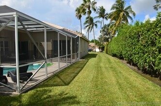 Building Photo - 9242 Olmstead Dr
