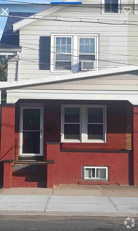 Building Photo - 1457 Hamilton Ave