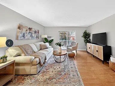 Foto del edificio - 55 Greentree Ln