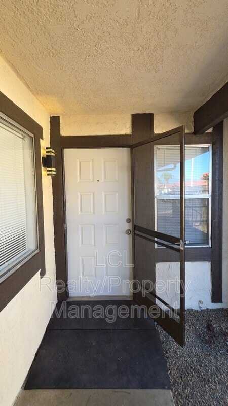 Building Photo - 27017 Rangewood St