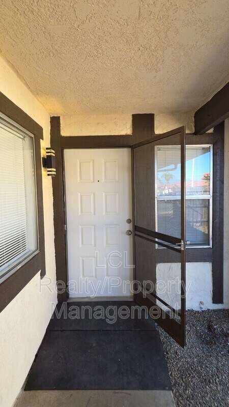 Foto del edificio - 27017 Rangewood St