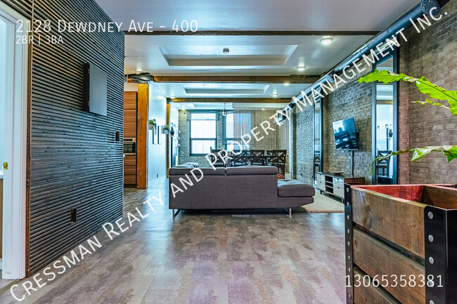 Building Photo - Unique, 2 bed, 3 bath FURNISHED apartment ...