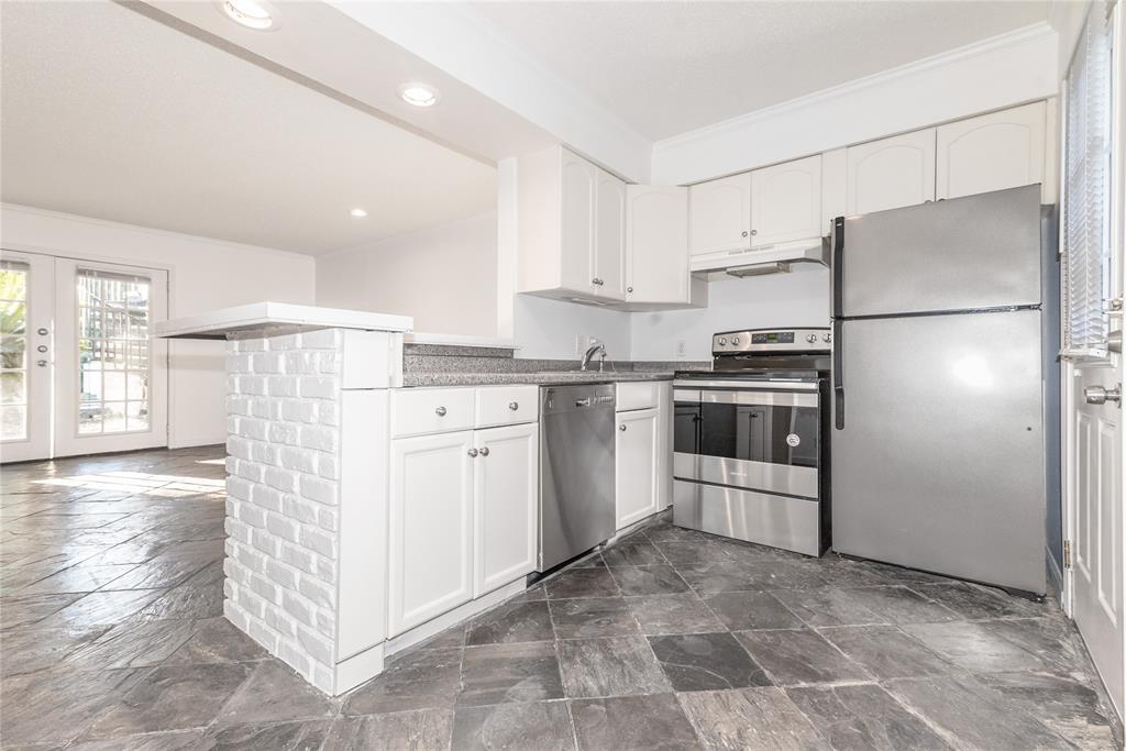 4321 Hazard St Unit 7, Houston, TX 77098 Room for Rent in Houston, TX