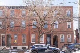 Building Photo - 558 N 16th St