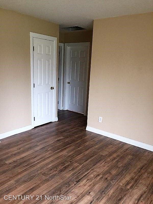 Building Photo - 2 br, 1 bath House - 279 Cypress St