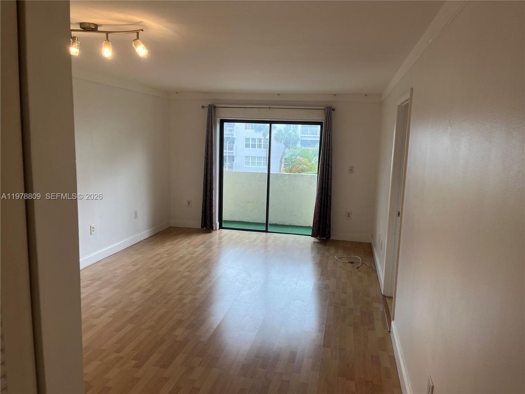 Foto del edificio - 1250 Lincoln Rd