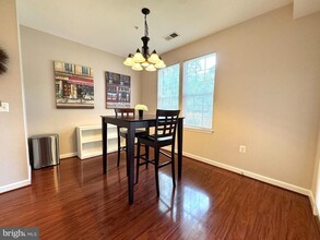 Building Photo - 42435 Hollyhock Terrace