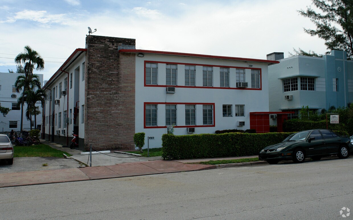 Building Photo - 1321-1323 Euclid Ave