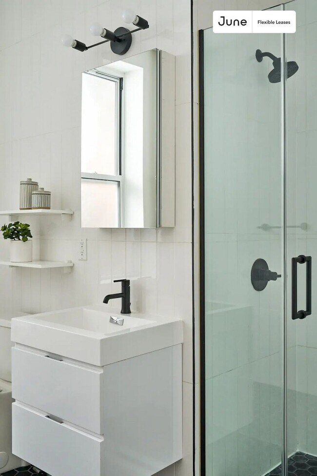 Foto del edificio - Contemporary ROOM at The Hancock House
