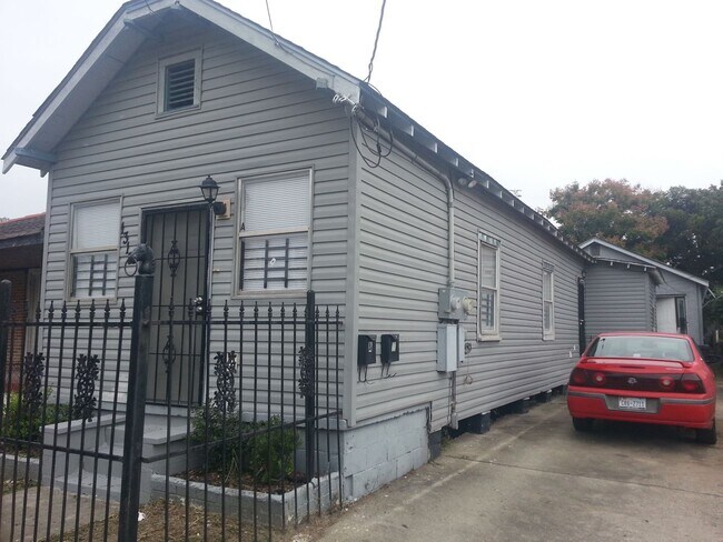 Foto del edificio - 1313 Flood St