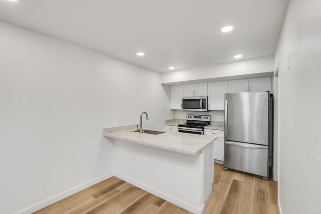 Building Photo - Beautiful Mesa Rental!