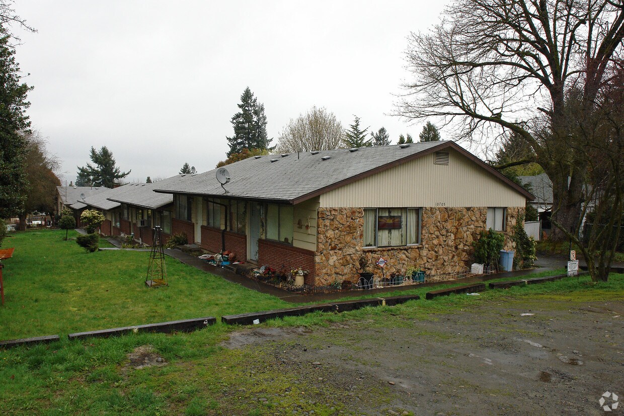 Foto principal - 10705 NE Fremont St