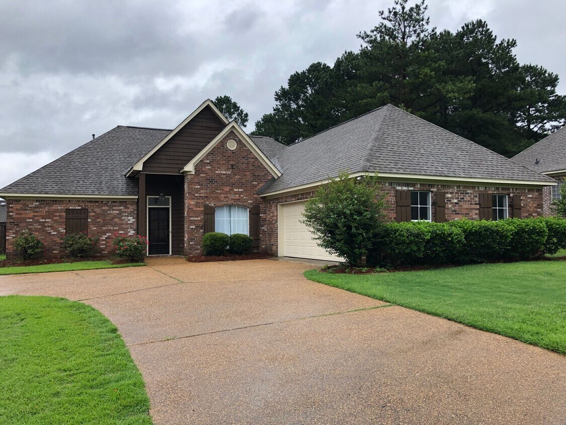 Primary Photo - 123 Devlin Dr Madison, MS