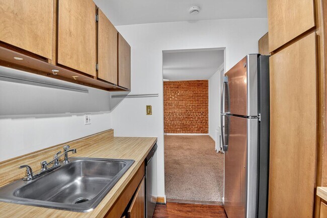 Foto del edificio - Available Now! 2Bd / 1.5Ba in the Heart of Adams Morgan!
