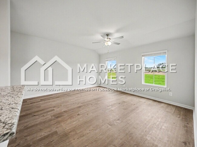 Building Photo - 1728 Amber Ave