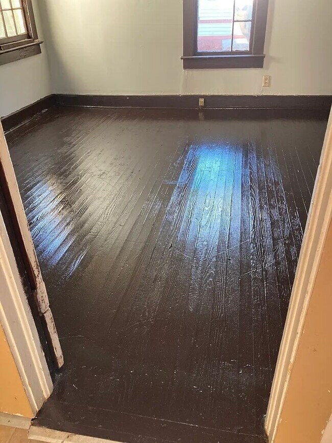 Foto del edificio - 207 Sims Dr