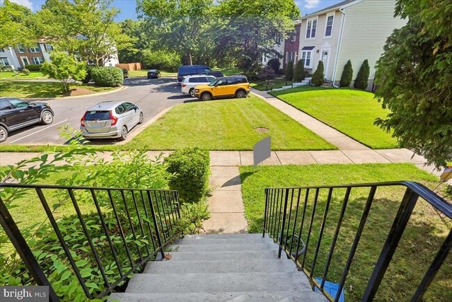 Foto del edificio - 5913 Spruce Run Ct