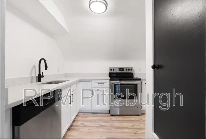 546 Old Frankstown Rd, Monroeville, PA 15146 House Rental in