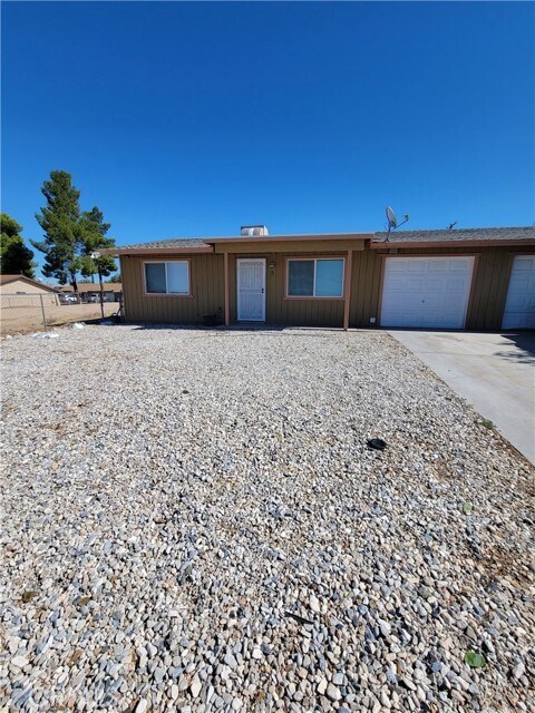 Primary Photo - 16001 Green Hill Dr