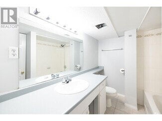 Building Photo - 153 W 64th Ave