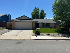 Building Photo - 1645 Shadow Ln