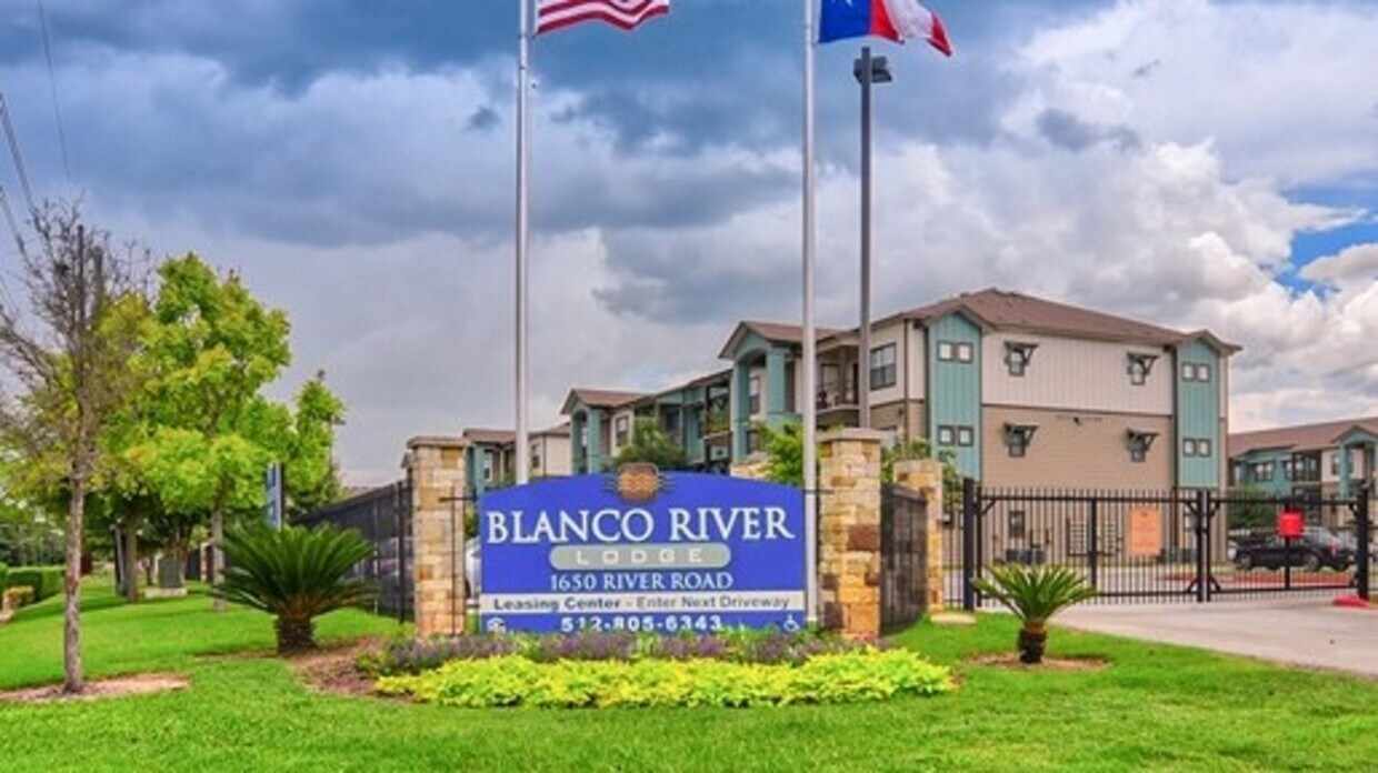 Primary Photo - 1650 River Rd