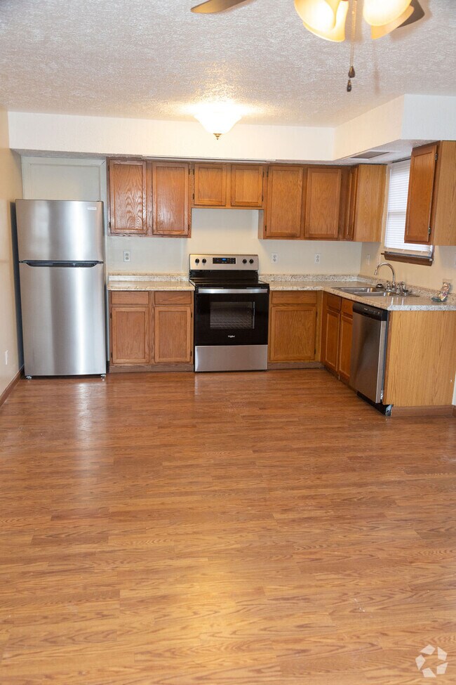 Apartments For Rent in Albright, WV with Hardwood Floors 1 Rentals