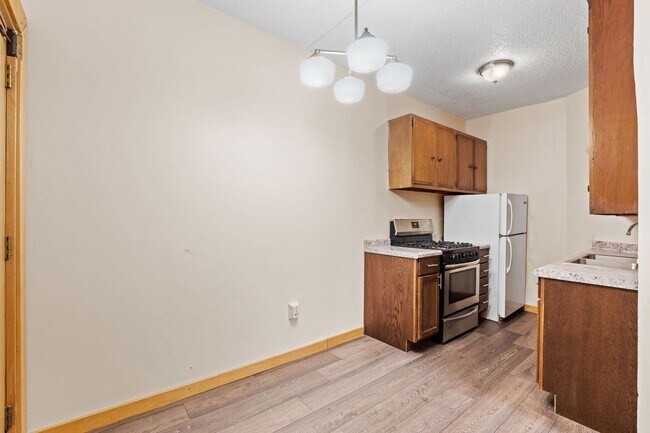 Foto del edificio - Updated Studio Unit - Available Now!