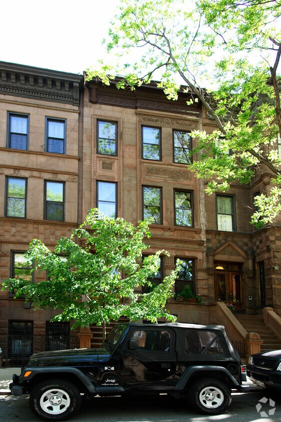 Building Photo - 159 W 91st St