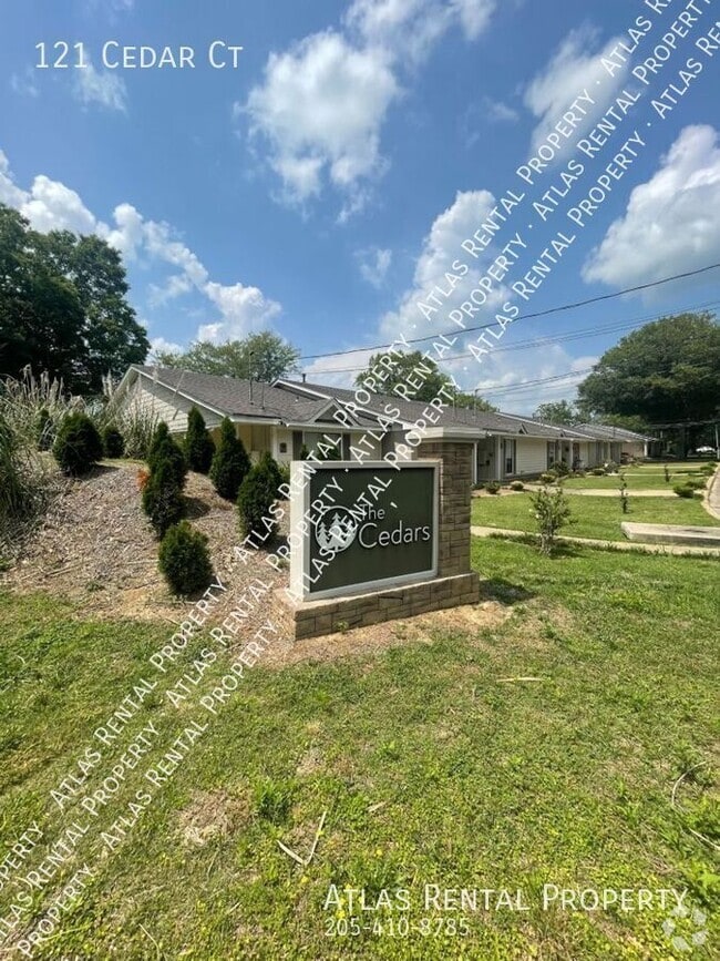 Building Photo - 121 Cedar Ct