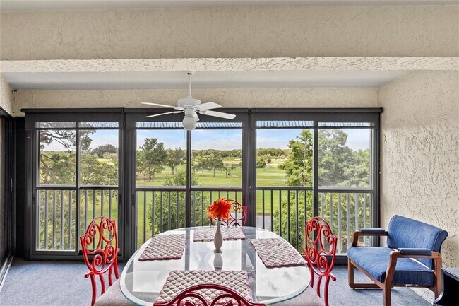 Foto del edificio - 1942 Golf View Dr