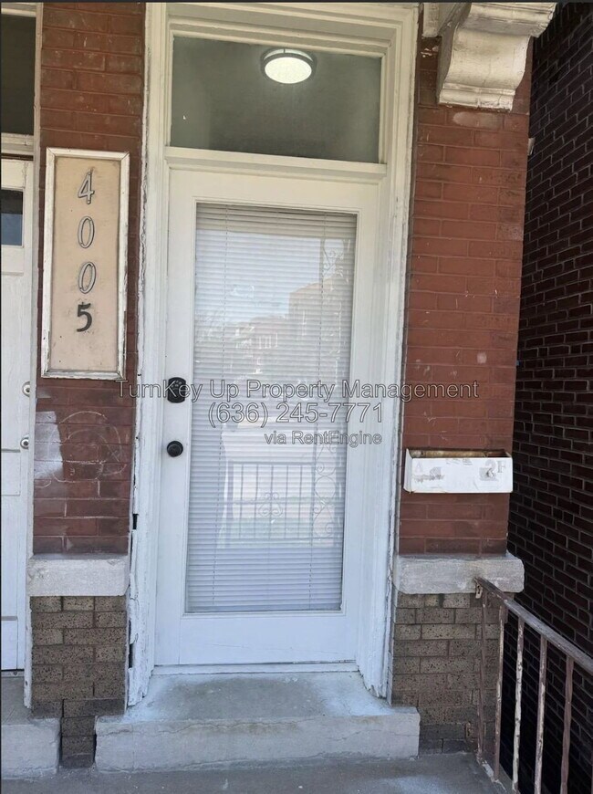Building Photo - 4005 S Grand Blvd
