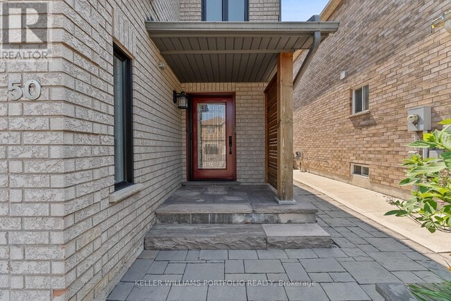 Building Photo - 50 Coolspring Cres