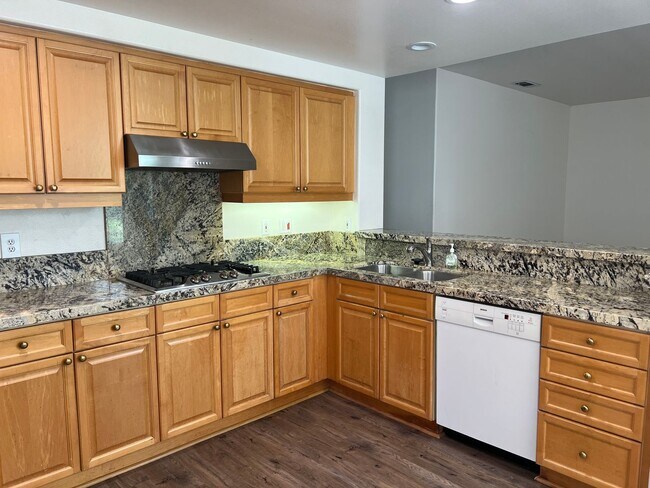Foto del edificio - 4+3 bedroom Camarillo Home!